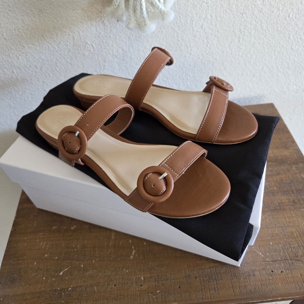 22élevé Double Buckle Leather Flat Sandals Size 36 / 6 NWT Cognac